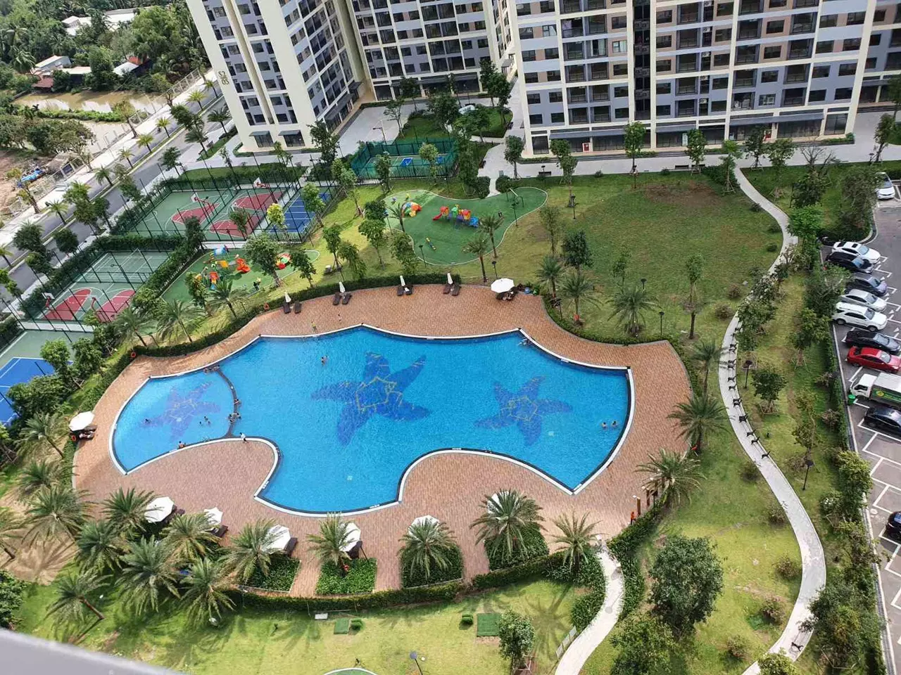 Bể bơi nội khu Vinhomes Grand Park Quận 9