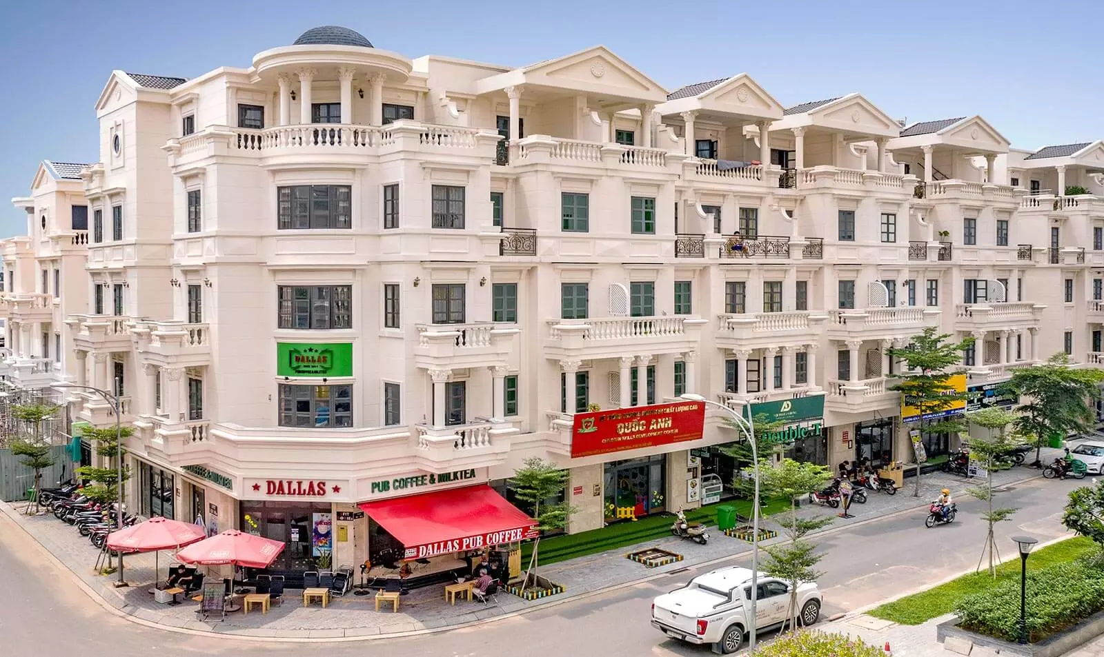 Mặt sau Shophouse Tháp P2 Cityland chung lối đi với Chung cư Hà Đô