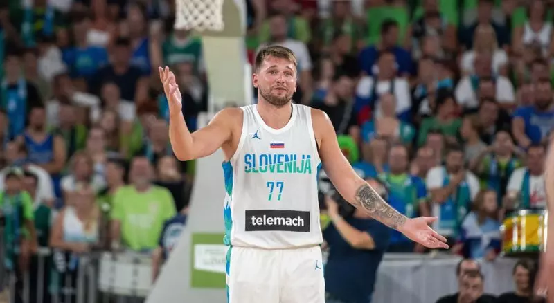 Doncic đang ghi trung bình 30 điểm/trận với tỷ lệ 46% ghi bàn trong FIBA World Cup