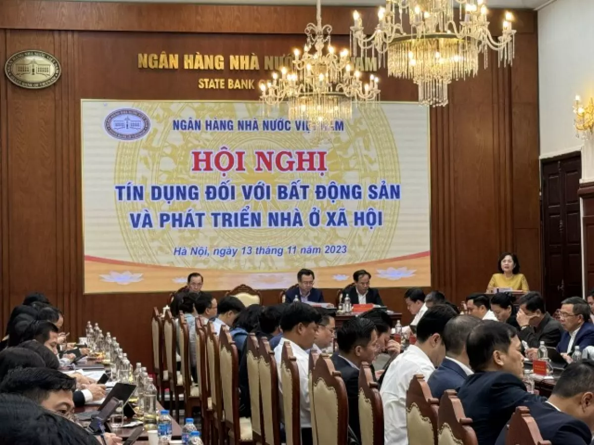 Bà Nguyễn Thị Hồng, Thống đốc NHNN phát biểu khai mạc Hội nghị.