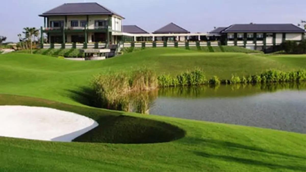 Sân Golf Vân Trì Hà Nội