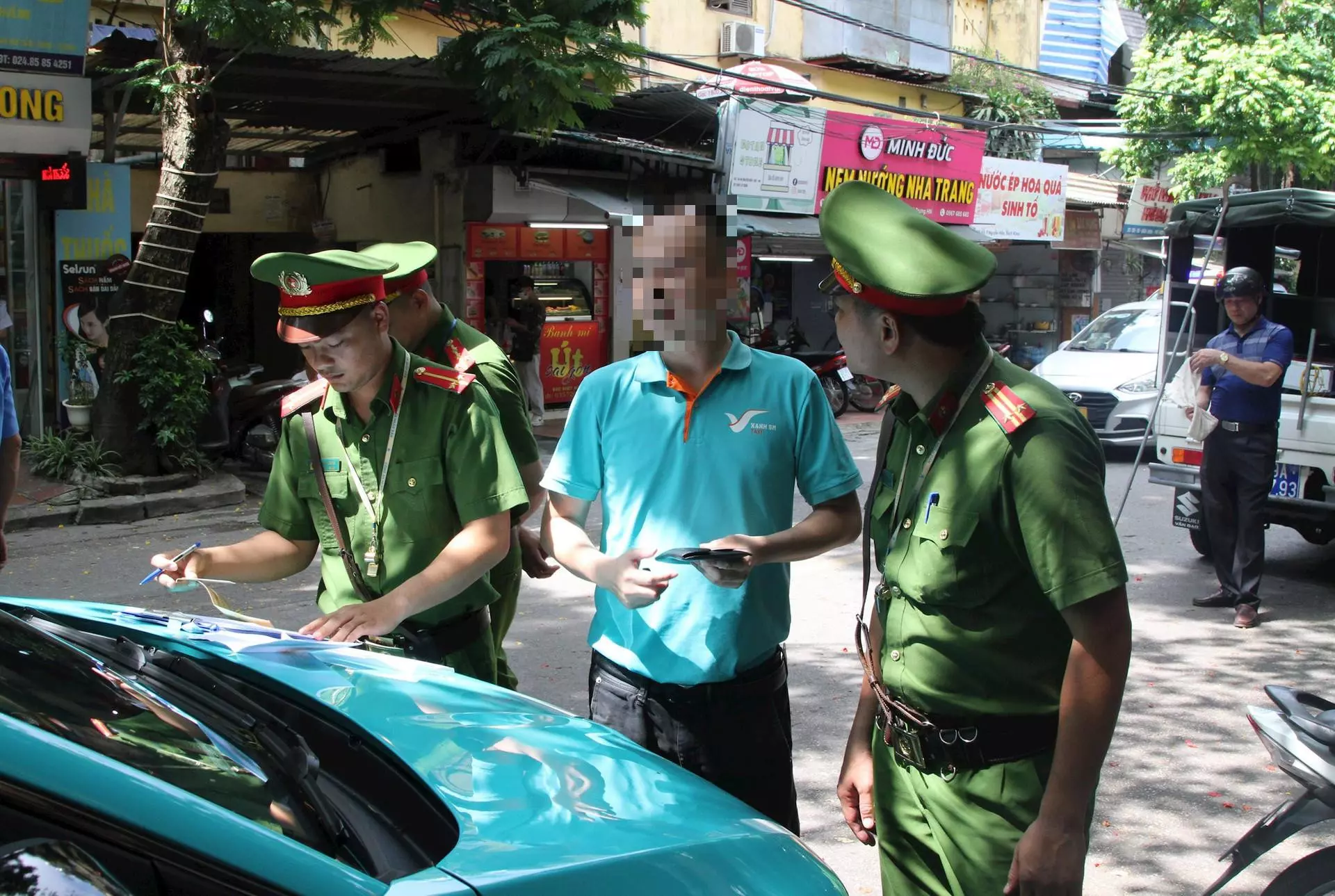 Hỗ trợ cộng đồng