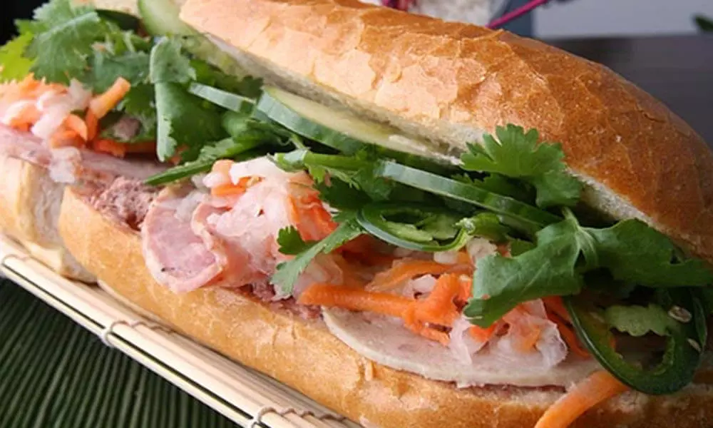 bánh mì Quỳnh Anh