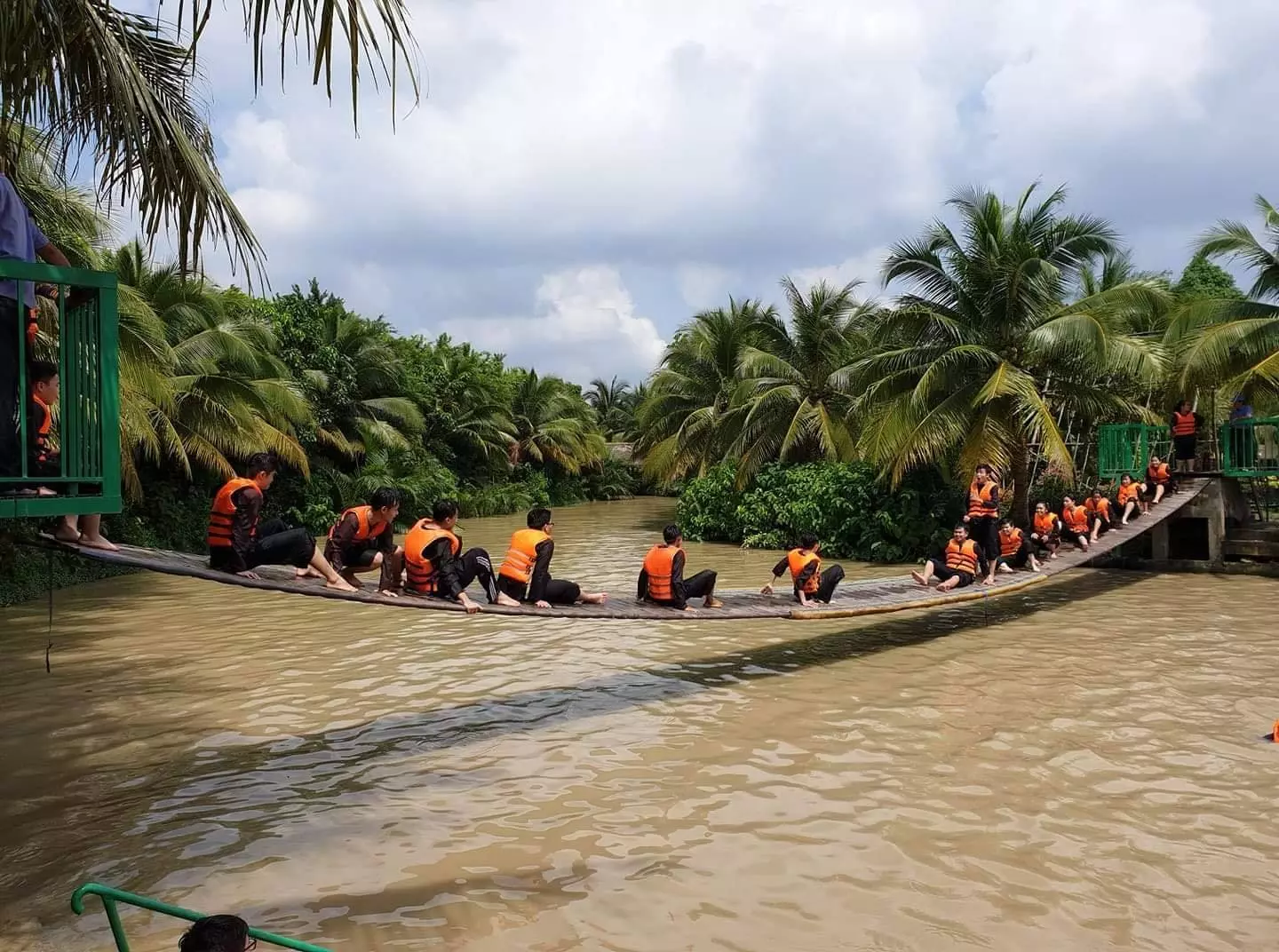 Trải nghiệm trò chơi dân gian của Bến Tre