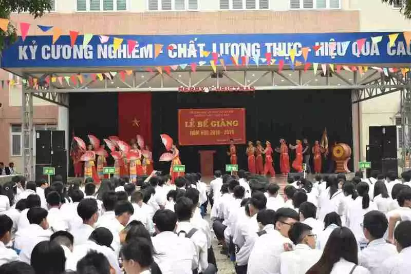 Đánh giá Trường THPT Thạch Bàn có tốt không