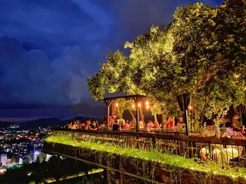 Chuồn Chuồn Bistro & Skybar - Cafe đỉnh đồi tại Phú Quốc với view hoàng hôn cực hot