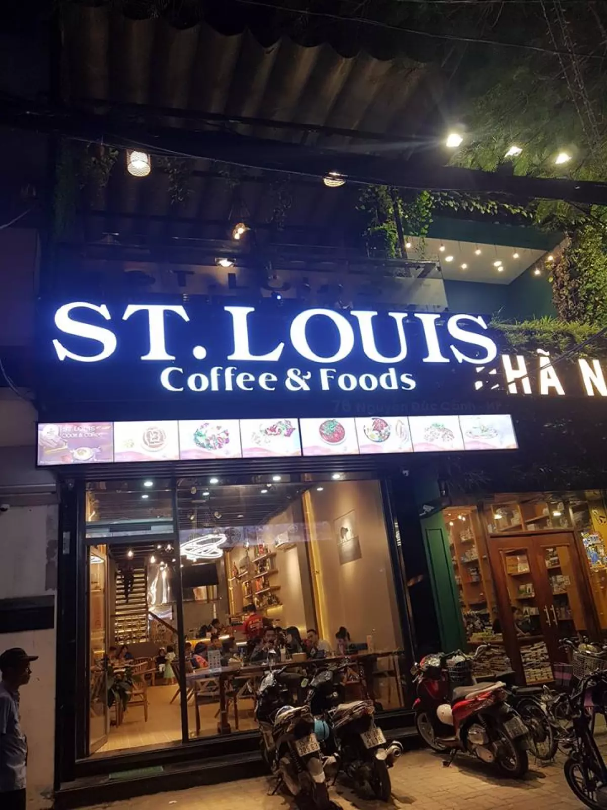 st louis coffee and foods nổi bật trên đường nguyễn đức cảnh