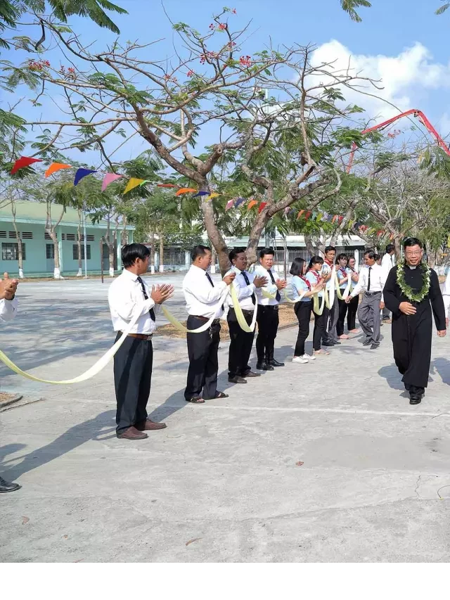   Giáo xứ Thanh Phong: Chào đón Cha Tân Chánh xứ Đaminh Vũ Duy Hùng